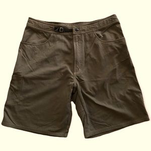 Mountain Hardwear Army Green Outdoor Hiking Shorts Size Large
